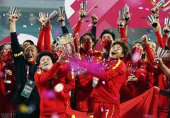 恭喜水庆霞，国际足联官宣意外惊喜，中国女足